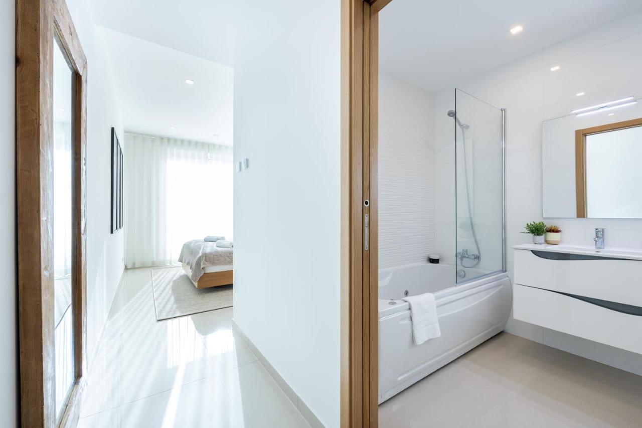 Adega Marina - Pool View Apartment